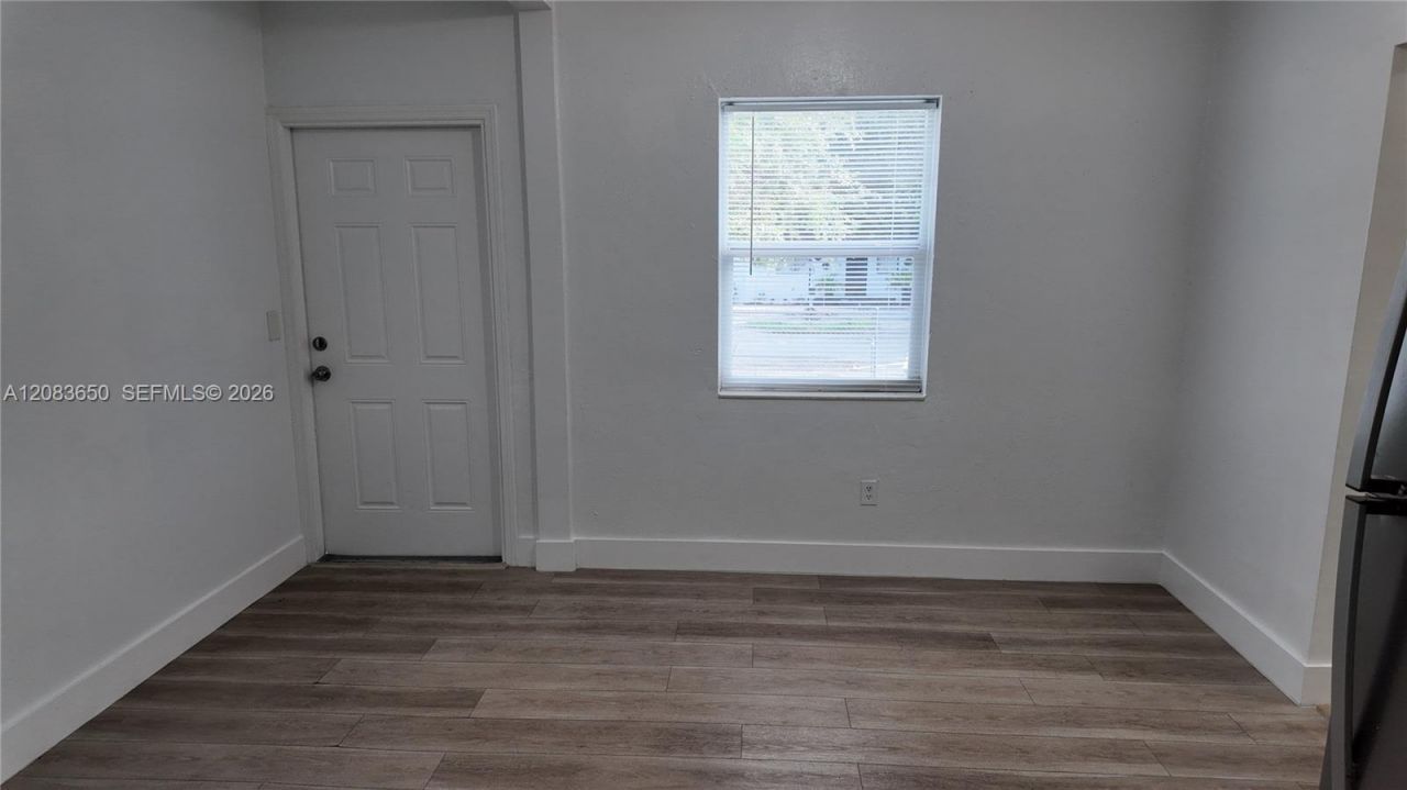 2027 NW 91st St , Unit 2025, Miami, FL 33147 Photo