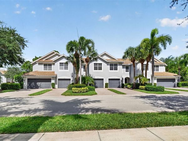 15995 Caldera Ln , Naples, FL 34110