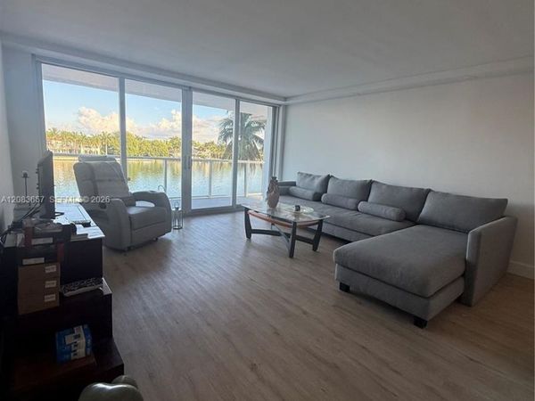 5750 Collins Ave , Unit 3F, Miami Beach, FL 33140