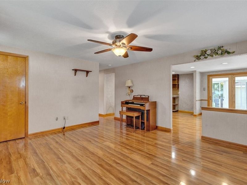 6556 Christene Boulevard, Brook Park, OH 44142 Photo 5