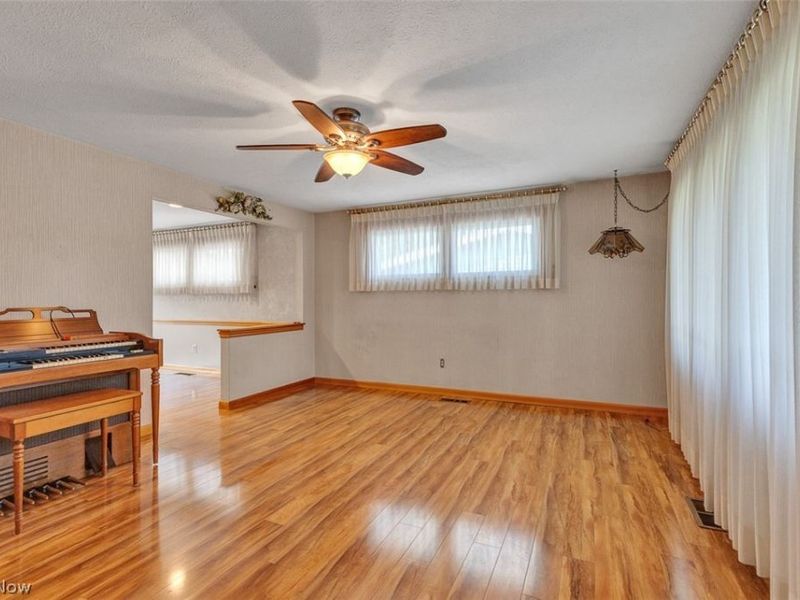 6556 Christene Boulevard, Brook Park, OH 44142 Photo 6