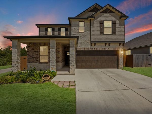 330 Linden ST, Bastrop, TX 78602