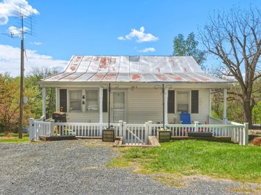 353 TURKEY KNOB RD, QUICKSBURG, VA 22847