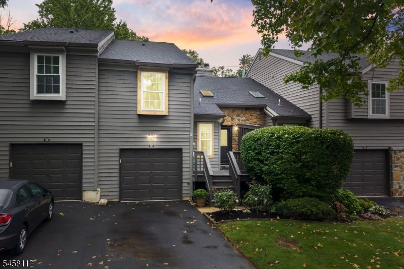 3 Brookline Ct, Montgomery, NJ 08540 Main Photo