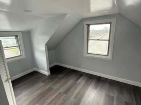 93 willow st, Elmwood Park, NJ 07407
