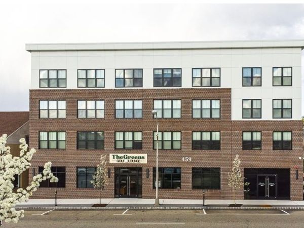 459 Bloomfield Ave, Unit 303, Caldwell, NJ 07006