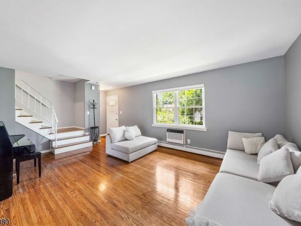 768 Springfield Ave, Unit E7, Summit, NJ 07901