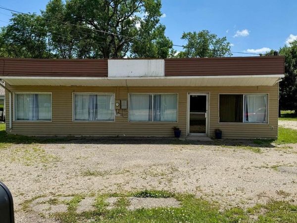 933 W Jolly Road, Lansing, MI 48910