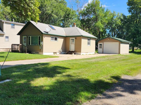 411 15th Street SE, Willmar, MN 56201