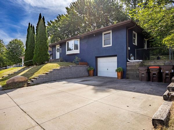 1607 Southview Boulevard , South Saint Paul, MN 55075