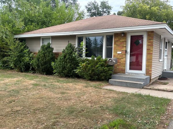 6108 Hampshire Avenue N, Crystal, MN 55428