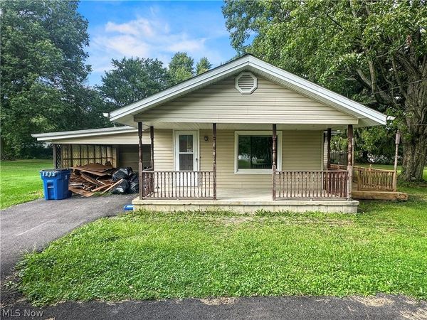 4520 New Road , Austintown, OH 44515