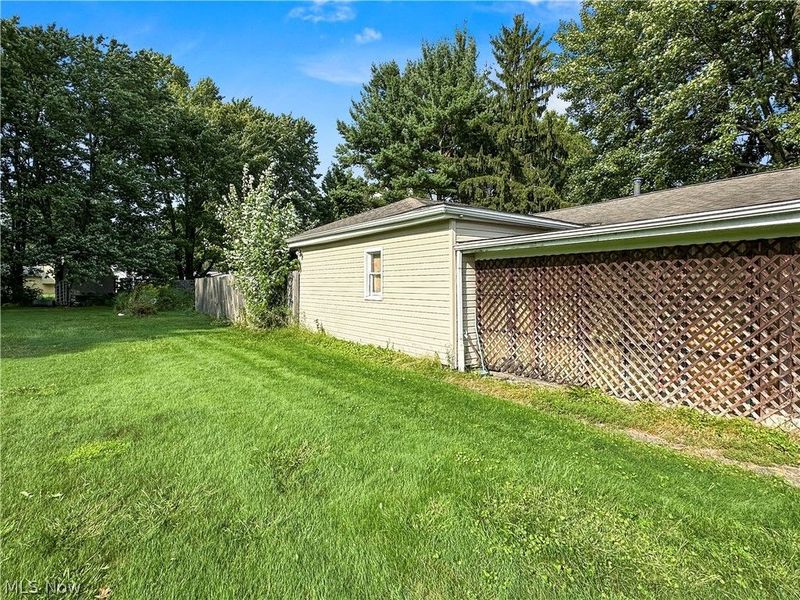 4520 New Road, Austintown, OH 44515 Photo 4