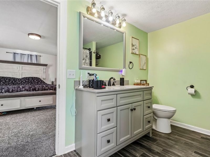 202 N Nickelplate Street, Louisville, OH 44641 Photo 18