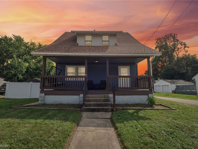 202 N Nickelplate Street, Louisville, OH 44641 Photo 3