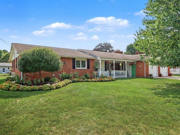 8911 Dolphin Street, Portage, MI 49024