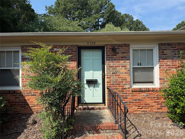 4228 Castleton Road , Charlotte, NC 28211