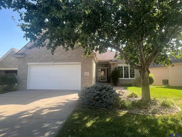 7432 Laura Lynn Court, Lincoln, NE 68516