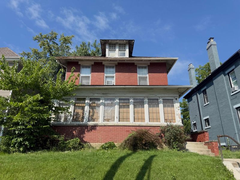 389 Fairwood Avenue, Columbus, OH 43205 Photo 1