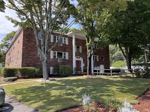 39 Berlin St, Unit 301, Clinton, MA 01510