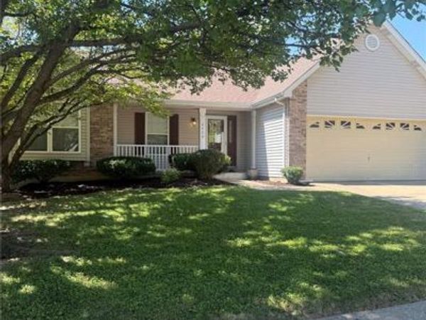 2520 Abbydale Drive, St Charles, MO 63303