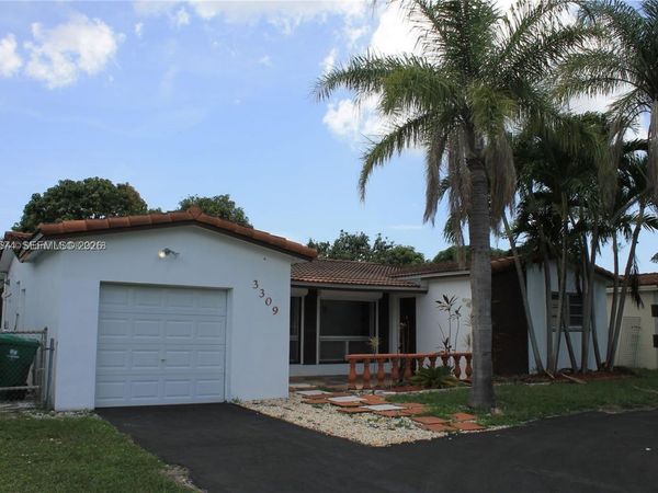 3309 Acapulco Dr , Miramar, FL 33023
