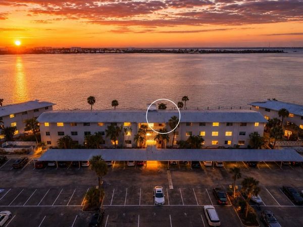 763 JOHN RINGLING BOULEVARD , Unit 34, SARASOTA, FL 34236