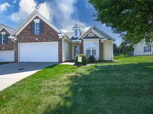42 Wheelwright Court , Greensboro, NC 27455