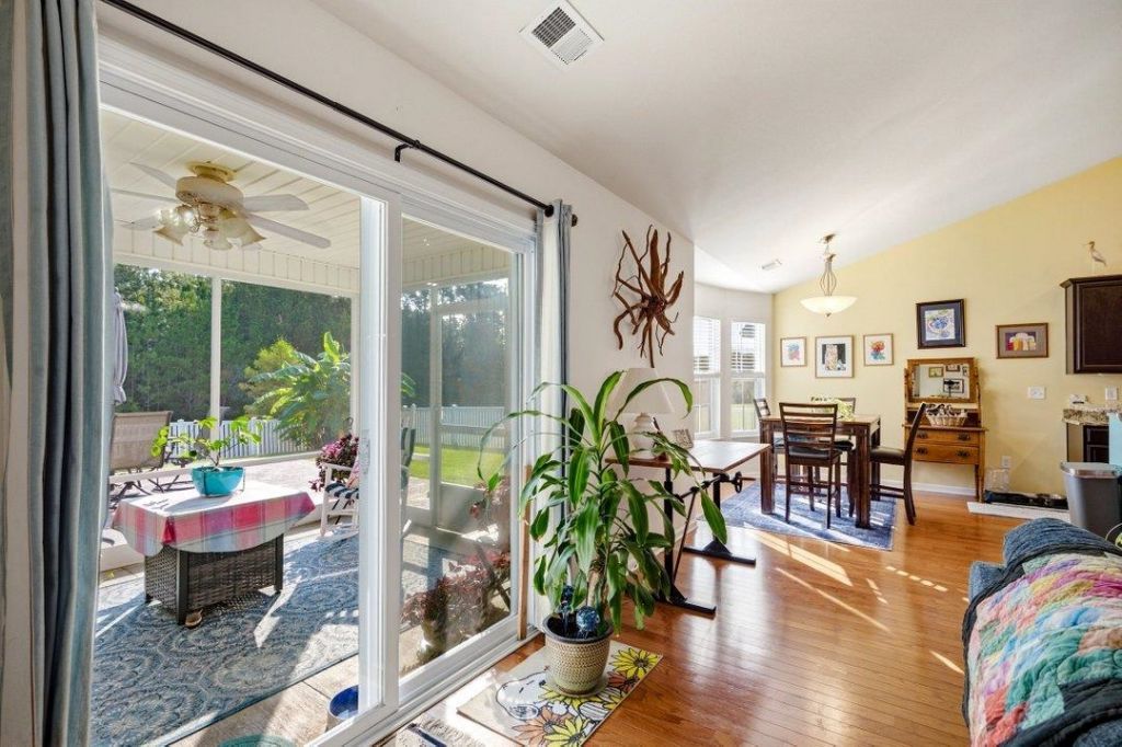 1337 Midtown Village Dr.  Photo 12