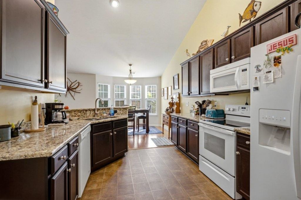 1337 Midtown Village Dr.  Photo 18