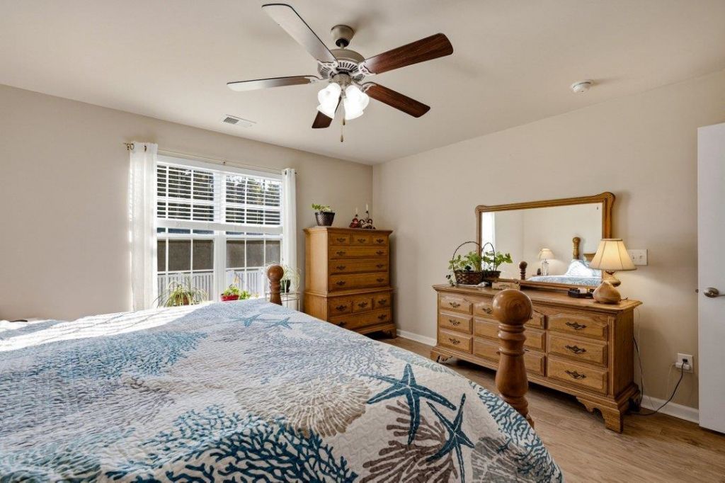 1337 Midtown Village Dr.  Photo 21