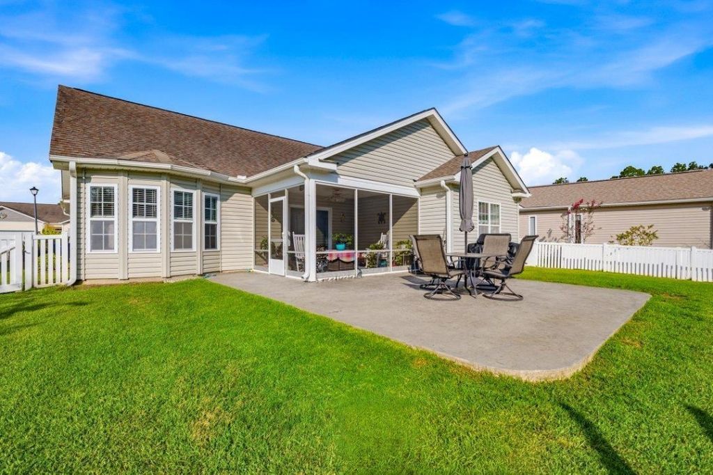 1337 Midtown Village Dr.  Photo 29