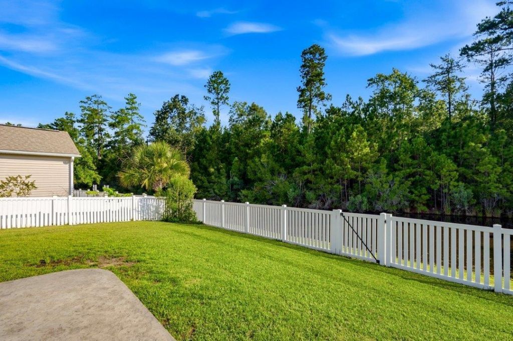 1337 Midtown Village Dr.  Photo 32