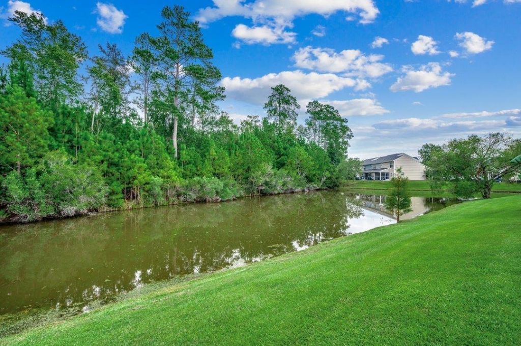 1337 Midtown Village Dr.  Photo 34