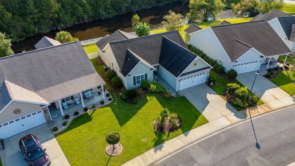 1337 Midtown Village Dr.  Photo 36