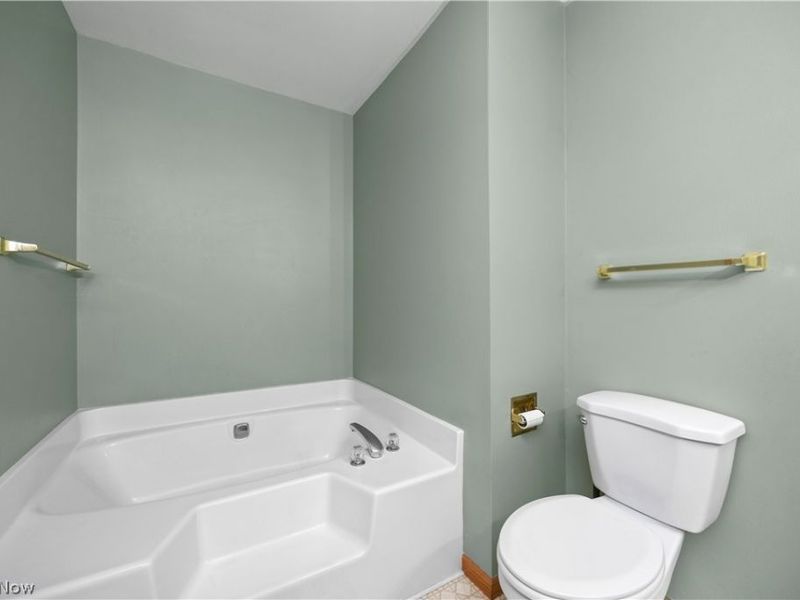 7177 Fairacres Avenue, North Ridgeville, OH 44039 Photo 13