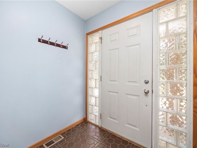 7177 Fairacres Avenue, North Ridgeville, OH 44039 Photo 7