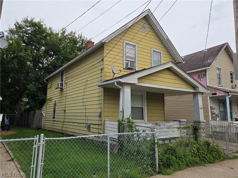 1055 E 68th Street, Cleveland, OH 44103 Photo 2