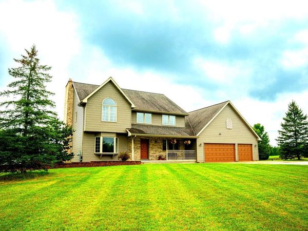 5062 MEADOWVIEW LANE, Oconto Falls, WI 54154