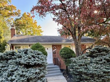 3221 HOLLY HILL DRIVE , FALLS CHURCH, VA 22042