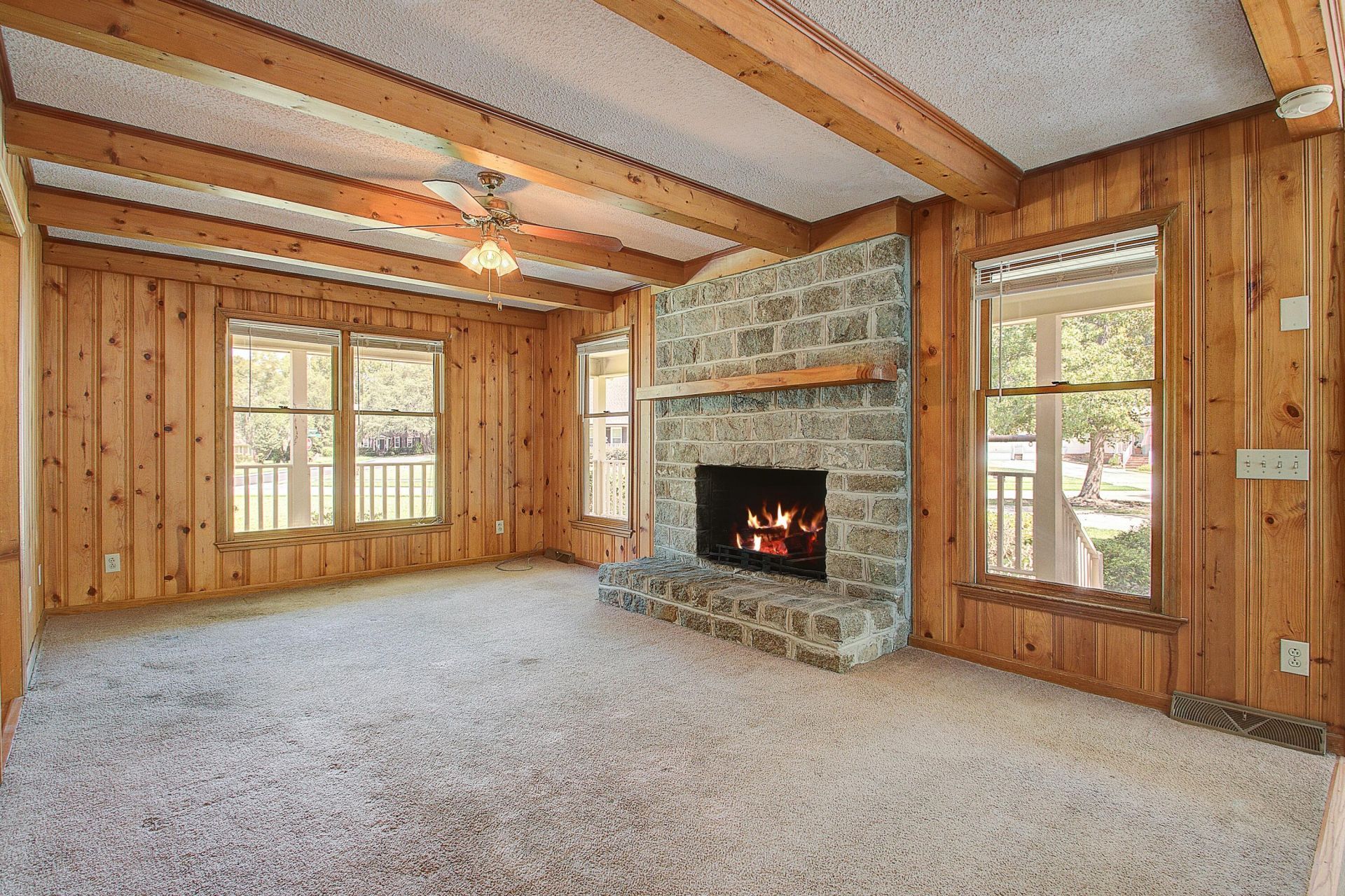 1300 Limetree Lane Photo 10