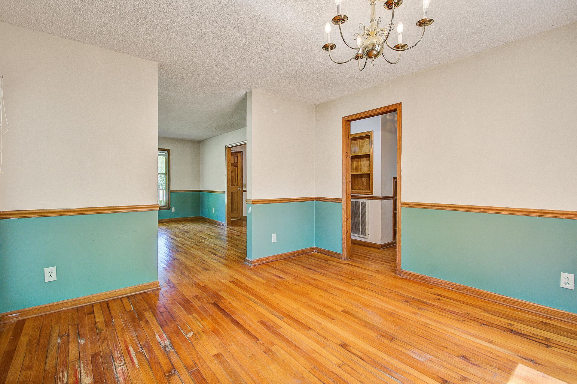 1300 Limetree Lane Photo 16