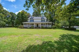 1300 Limetree Lane photo 4
