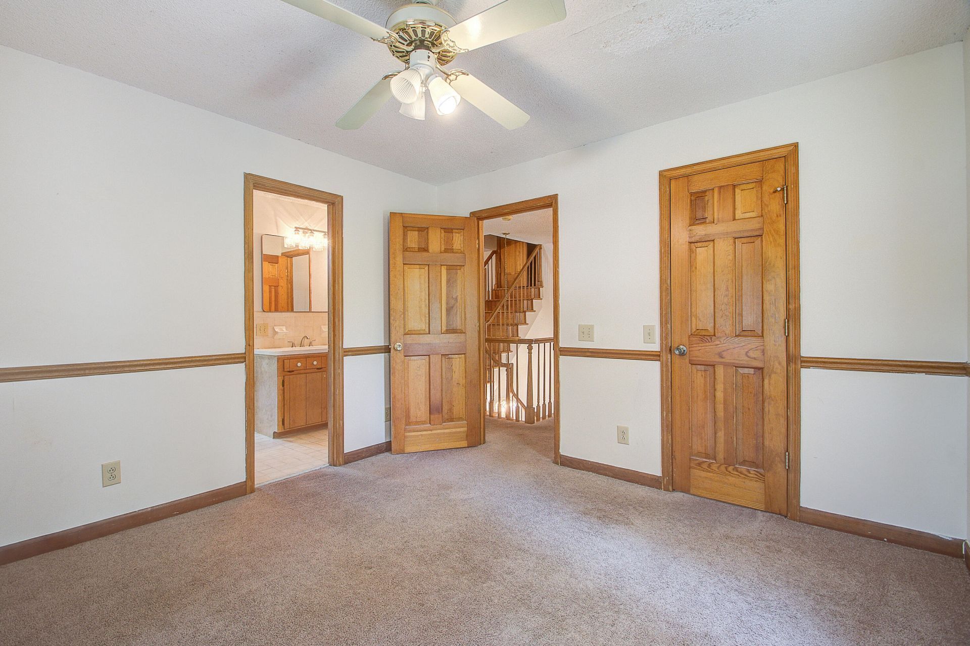 1300 Limetree Lane Photo 23