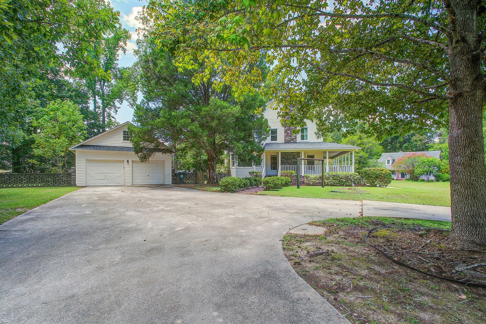 1300 Limetree Lane Photo 5
