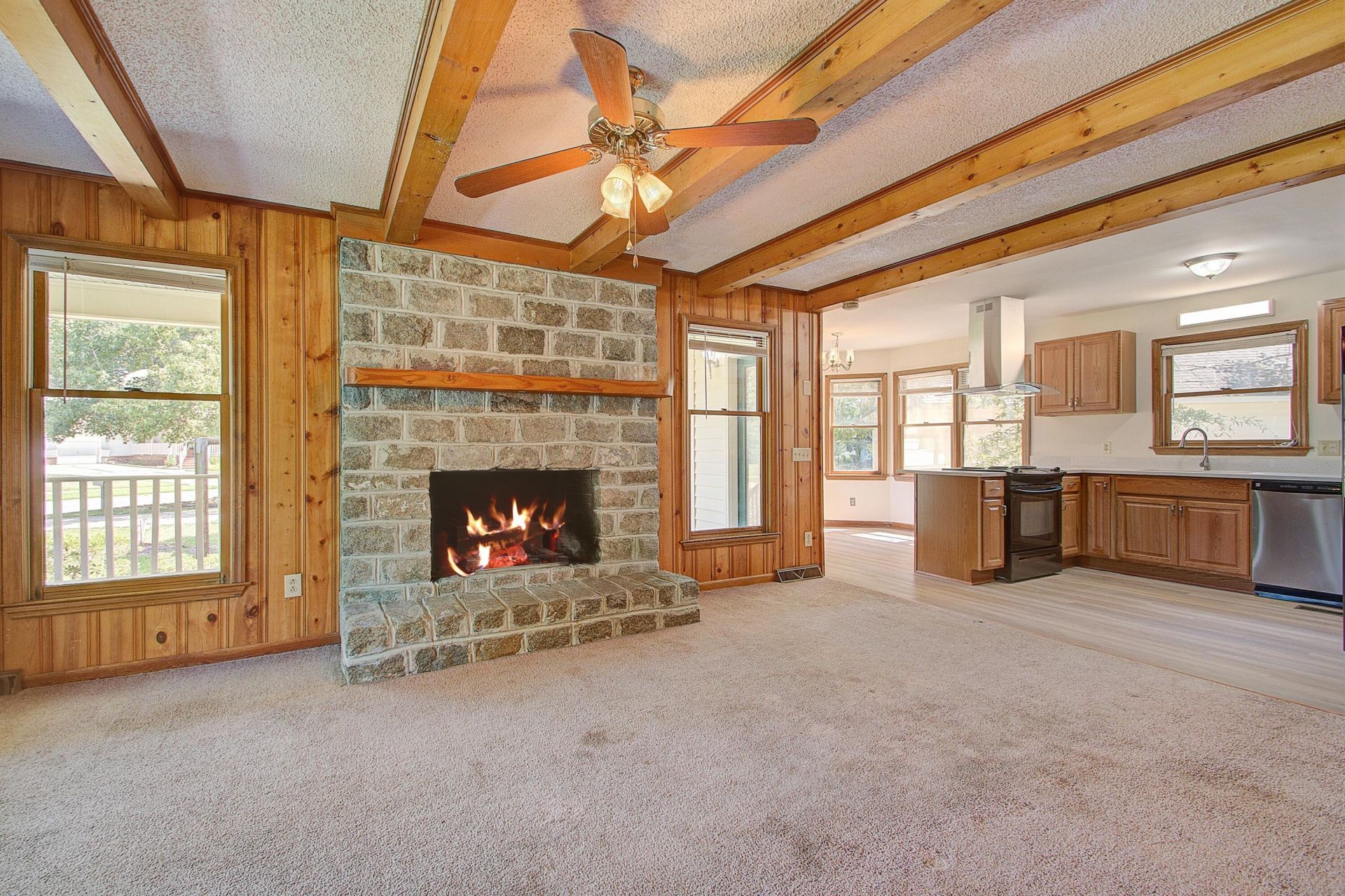 1300 Limetree Lane Photo 9