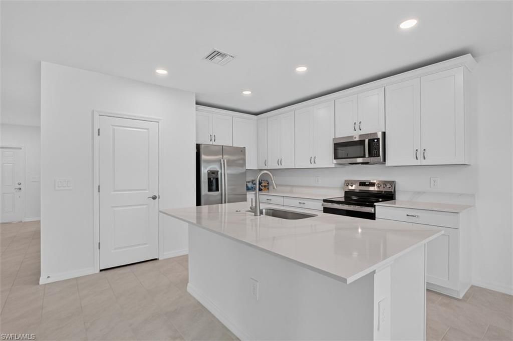 243 Lakeside Breeze Way , Lehigh Acres, FL 33936 Photo