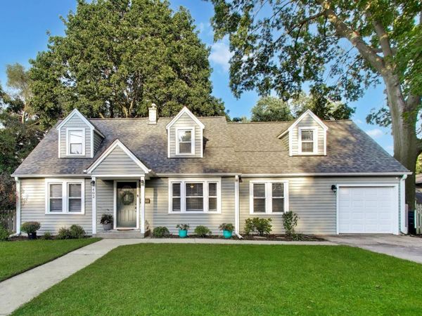 402 Park Street , Batavia, IL 60510