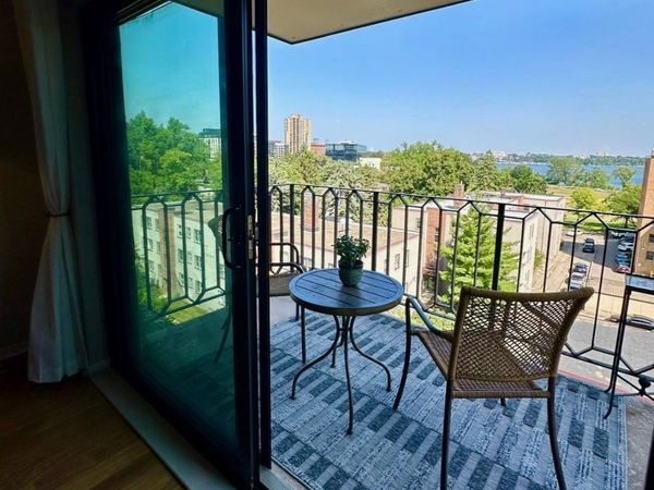 3131 Excelsior Boulevard, Unit 503, Minneapolis, MN 55416