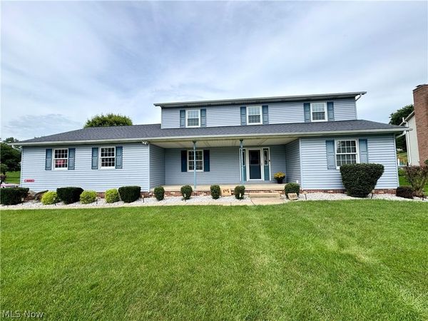6385 Harbor Drive NW, Canton, OH 44718